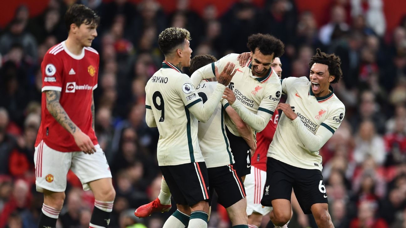 Trong khi Liverpool nuôi mộng ăn 4 thì Man Utd chật vật chạy đua vào top 4.